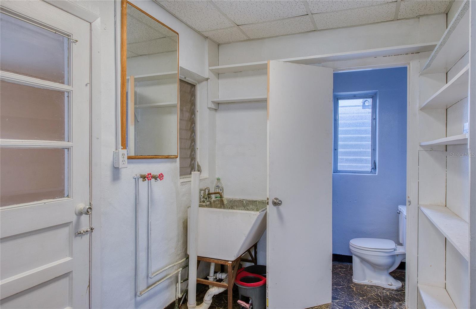 Half Bath / Utility Room (1)