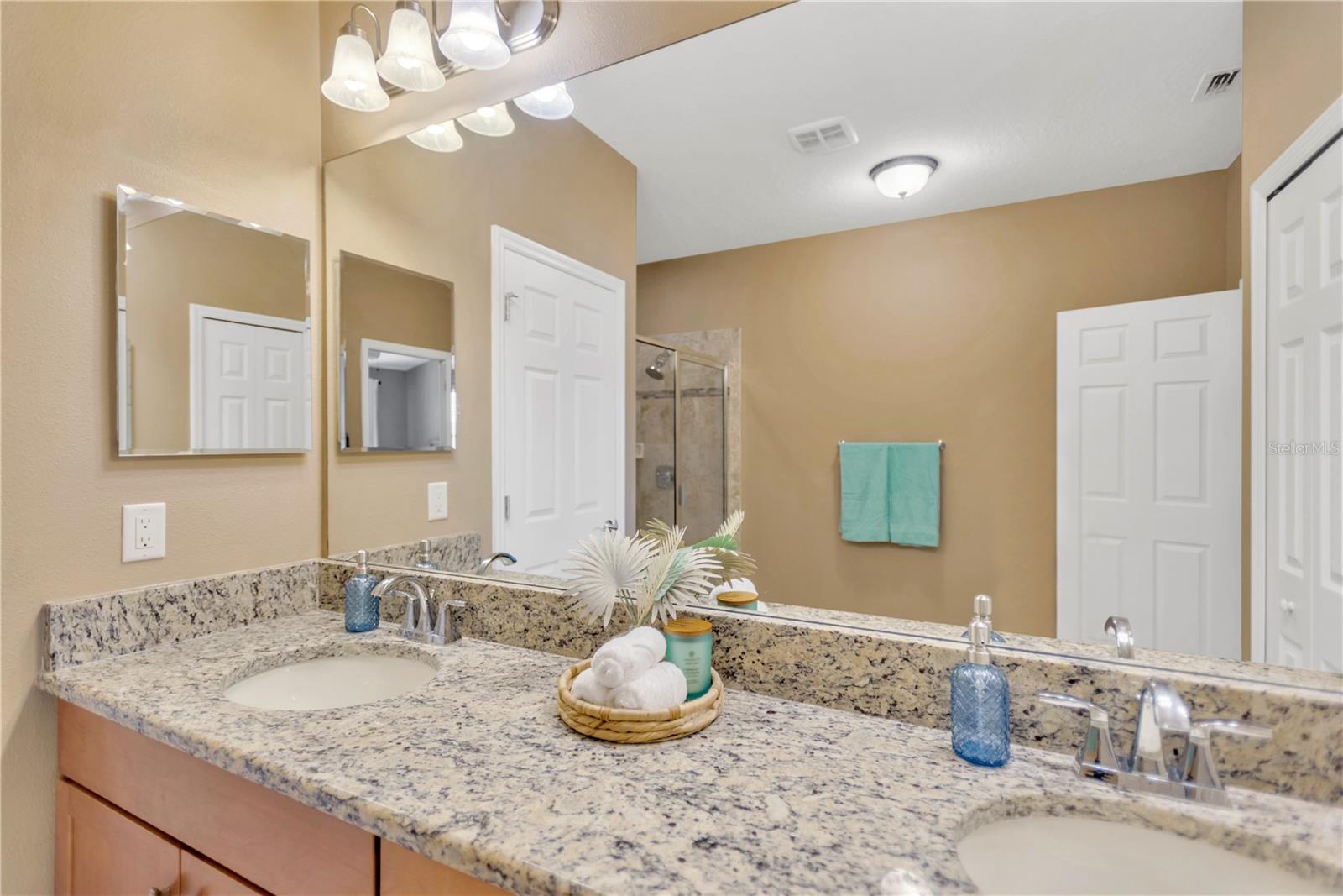 Primary Bath with dual sinks and lots of counter space!