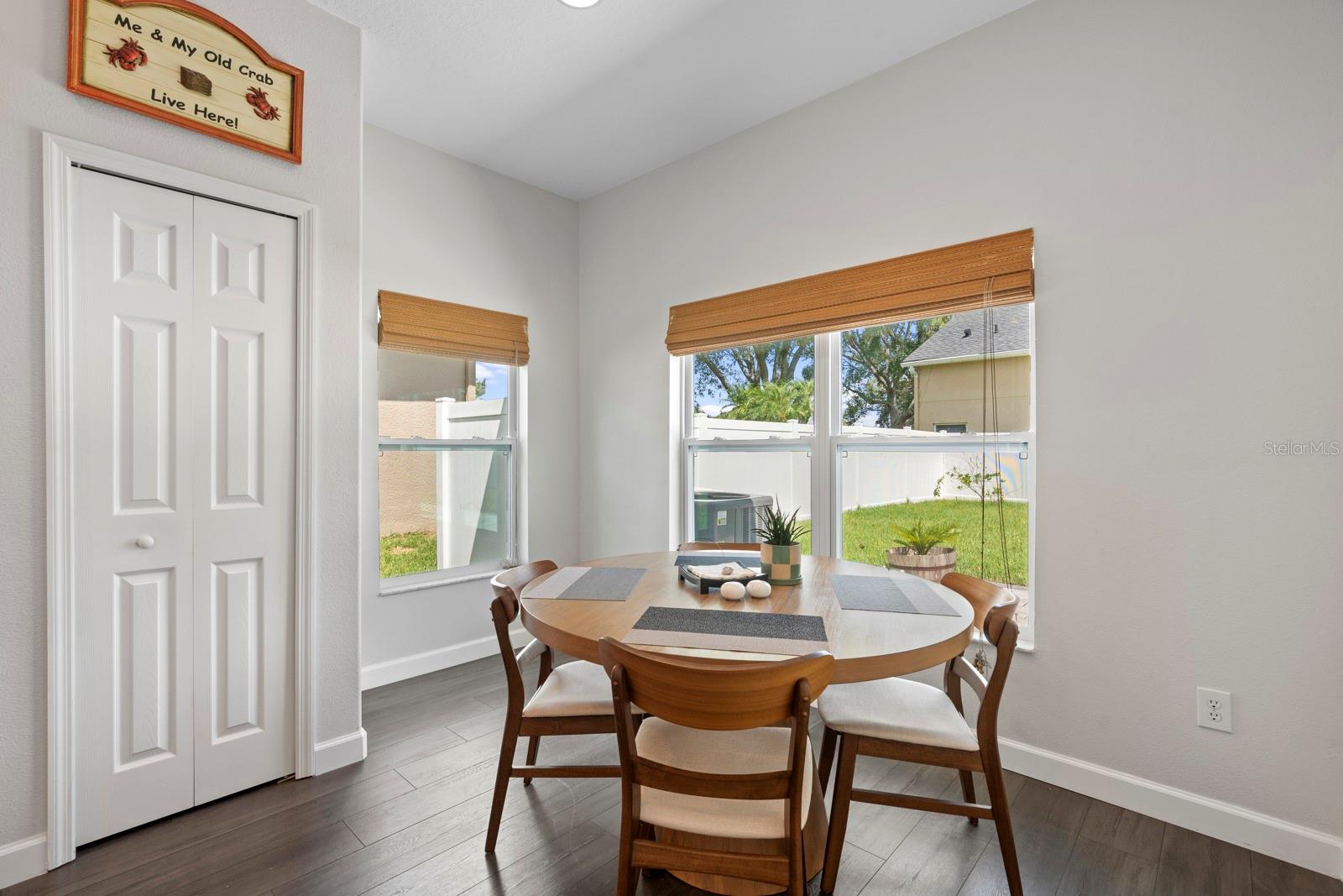Breakfast nook
