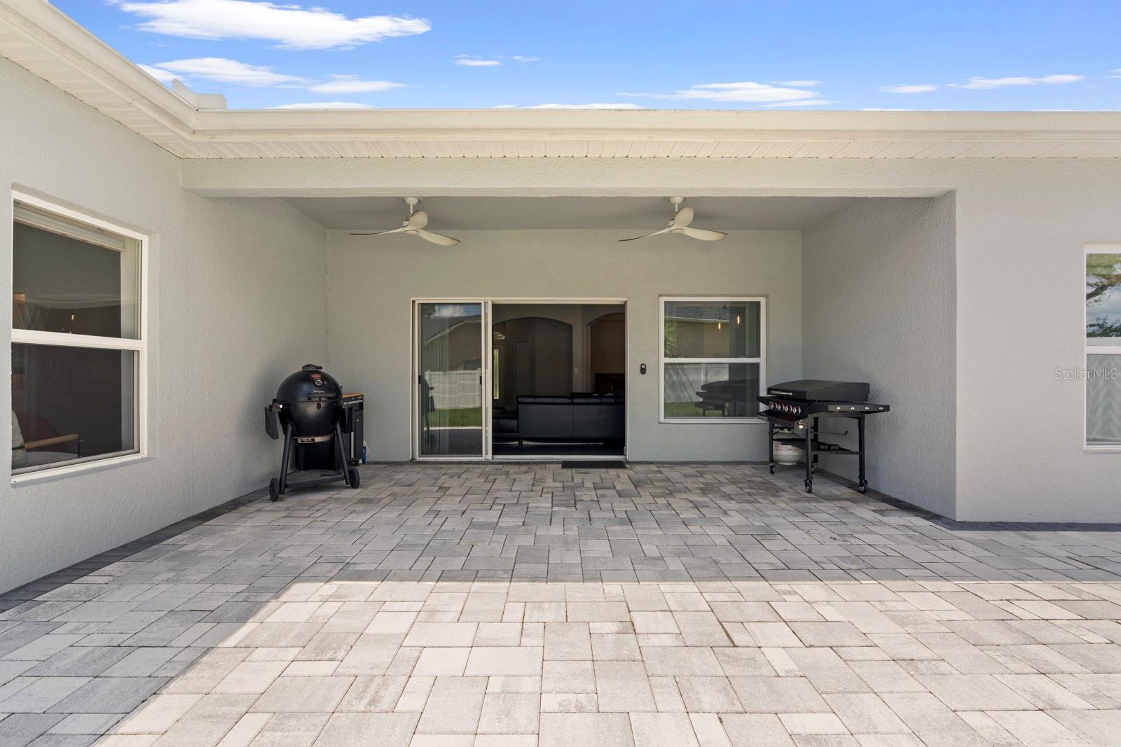 Backyard patio with pavers