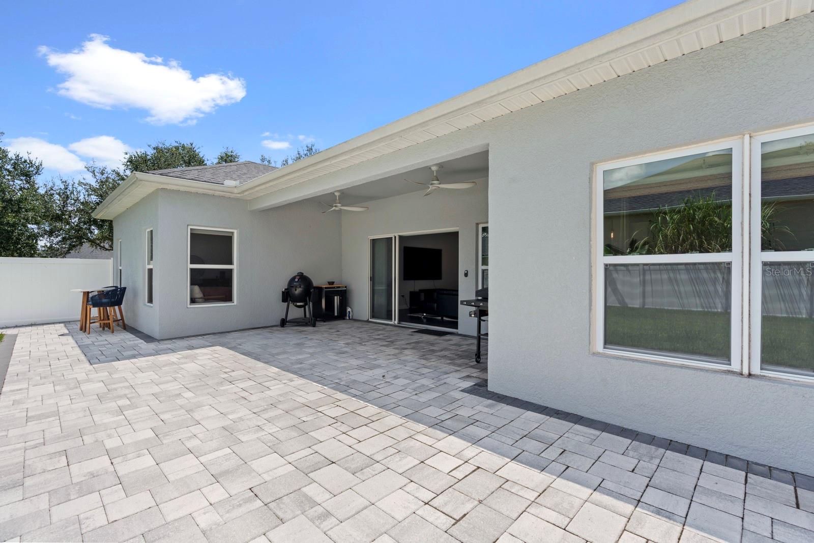 Backyard patio with pavers