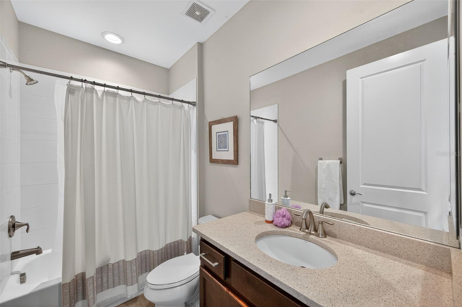 2nd Bathroom