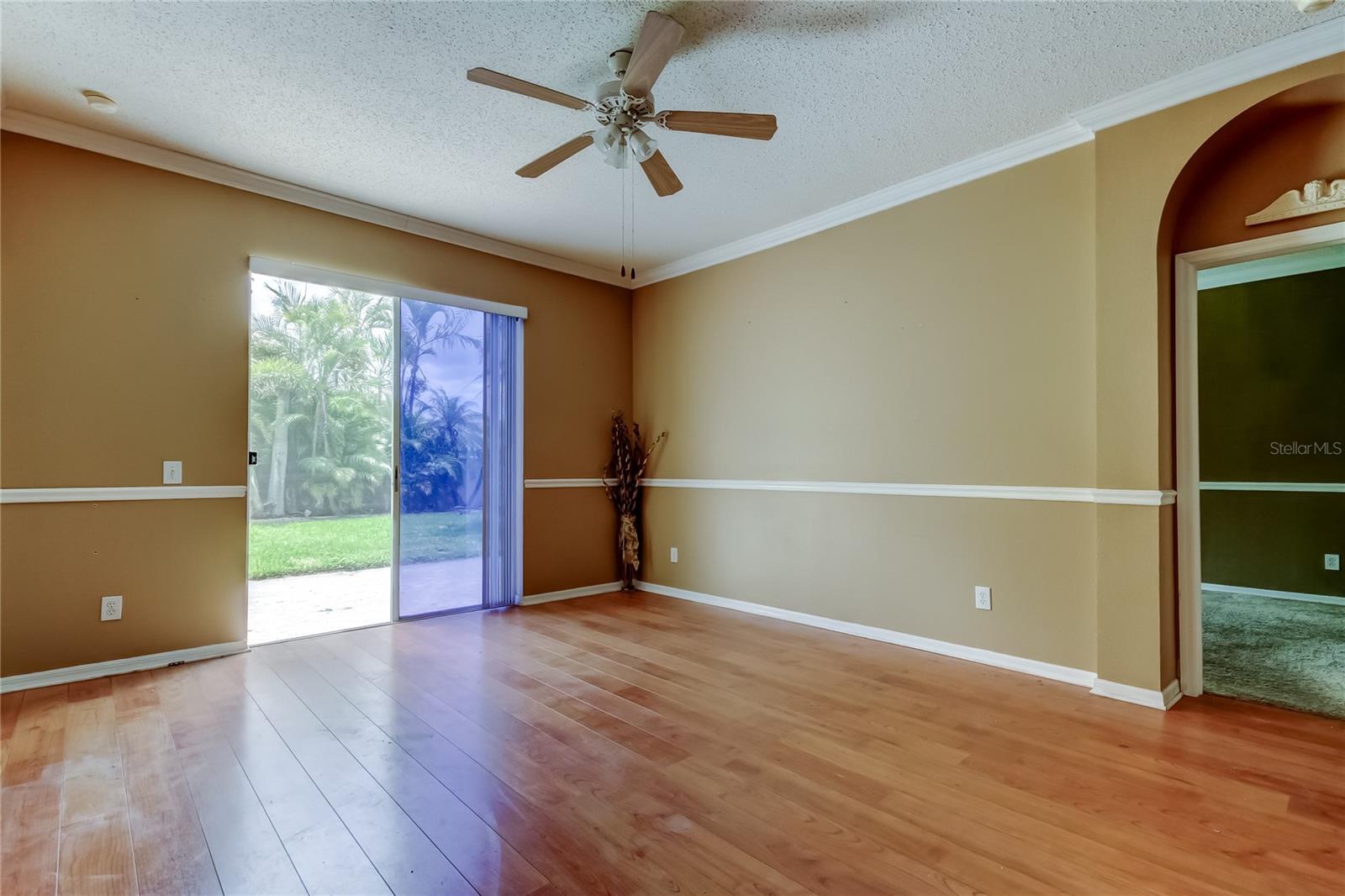 great room overlooking back yard