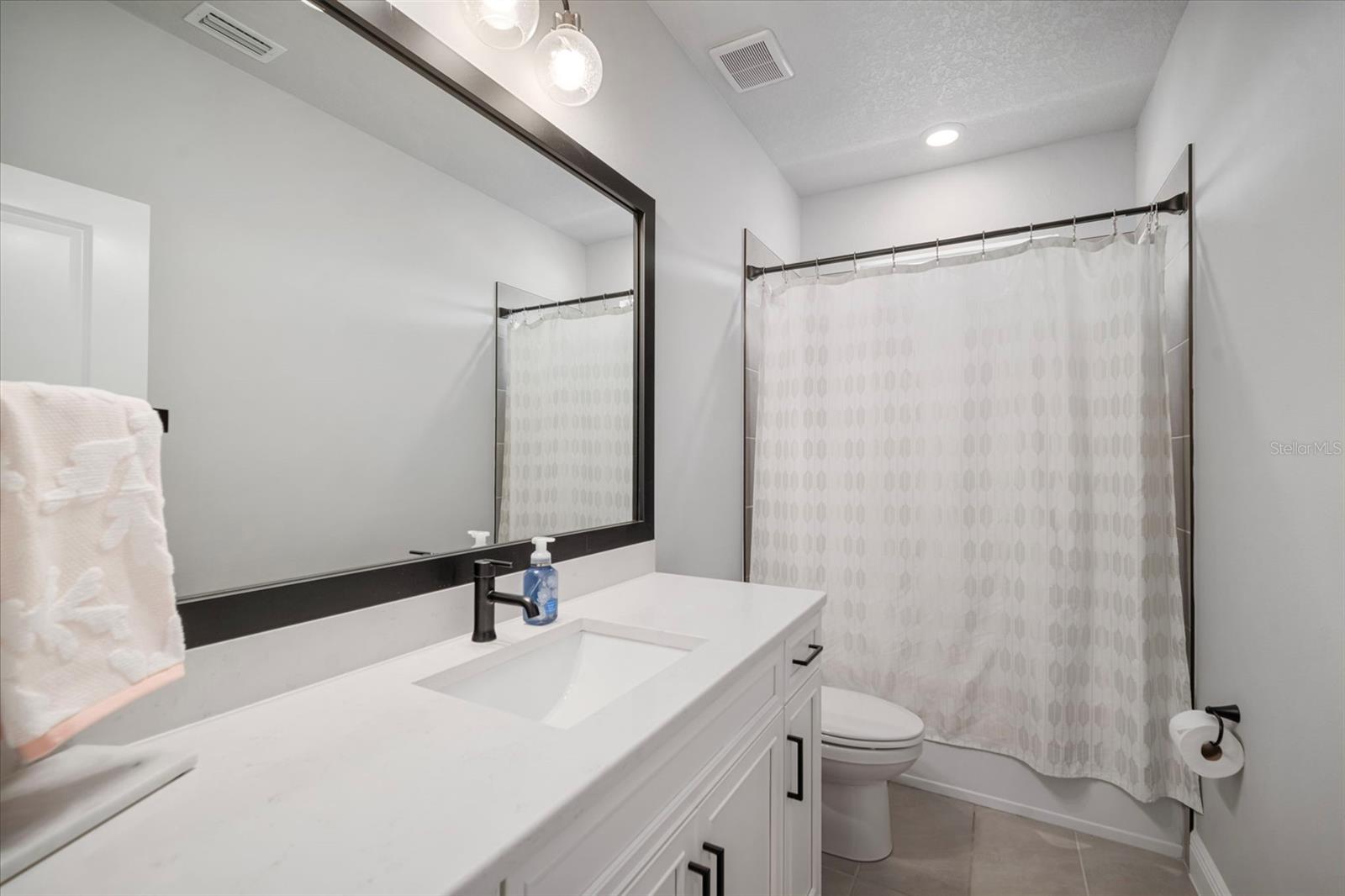 Full Bathroom #3