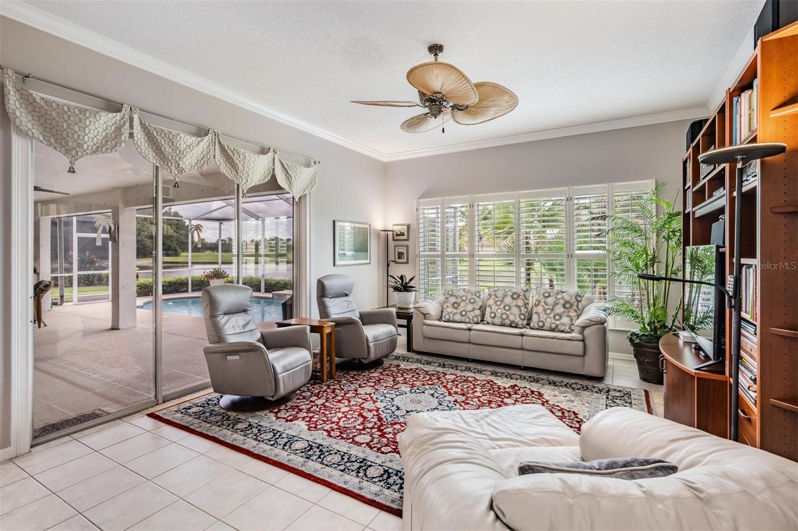 This area brings the outdoors inside!