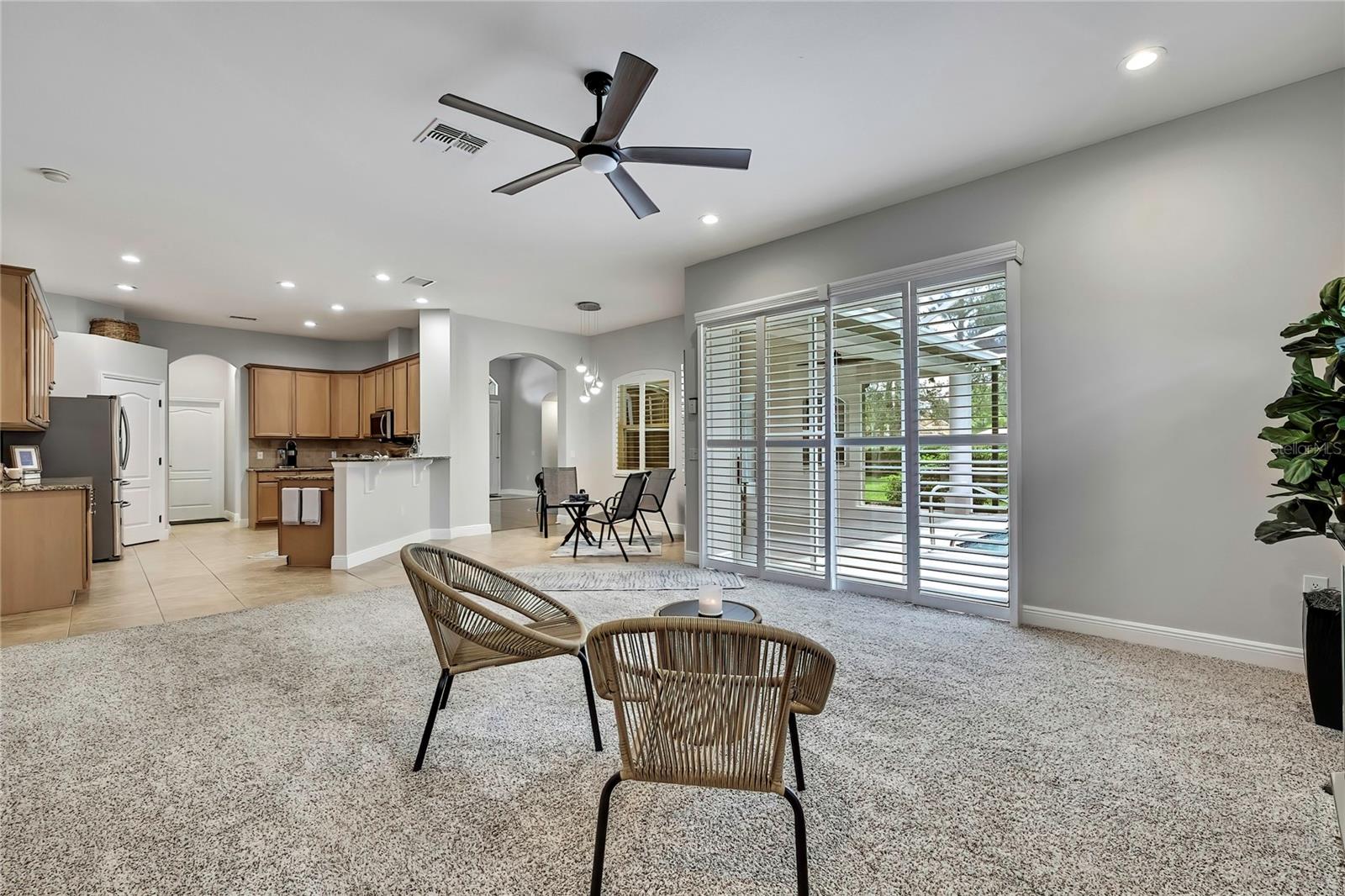 Open floor plan, great for entertaining