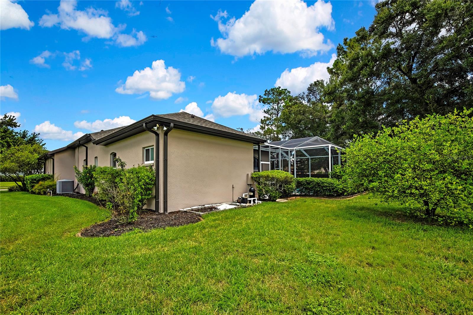 Beautifully landscaped, perfection!
