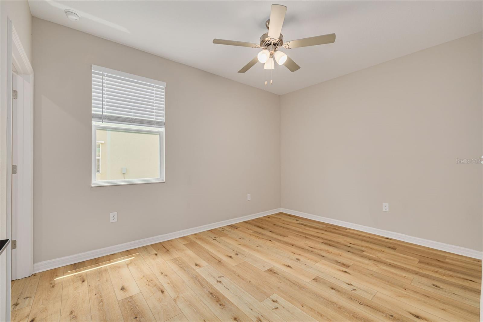 2nd third floor suite
