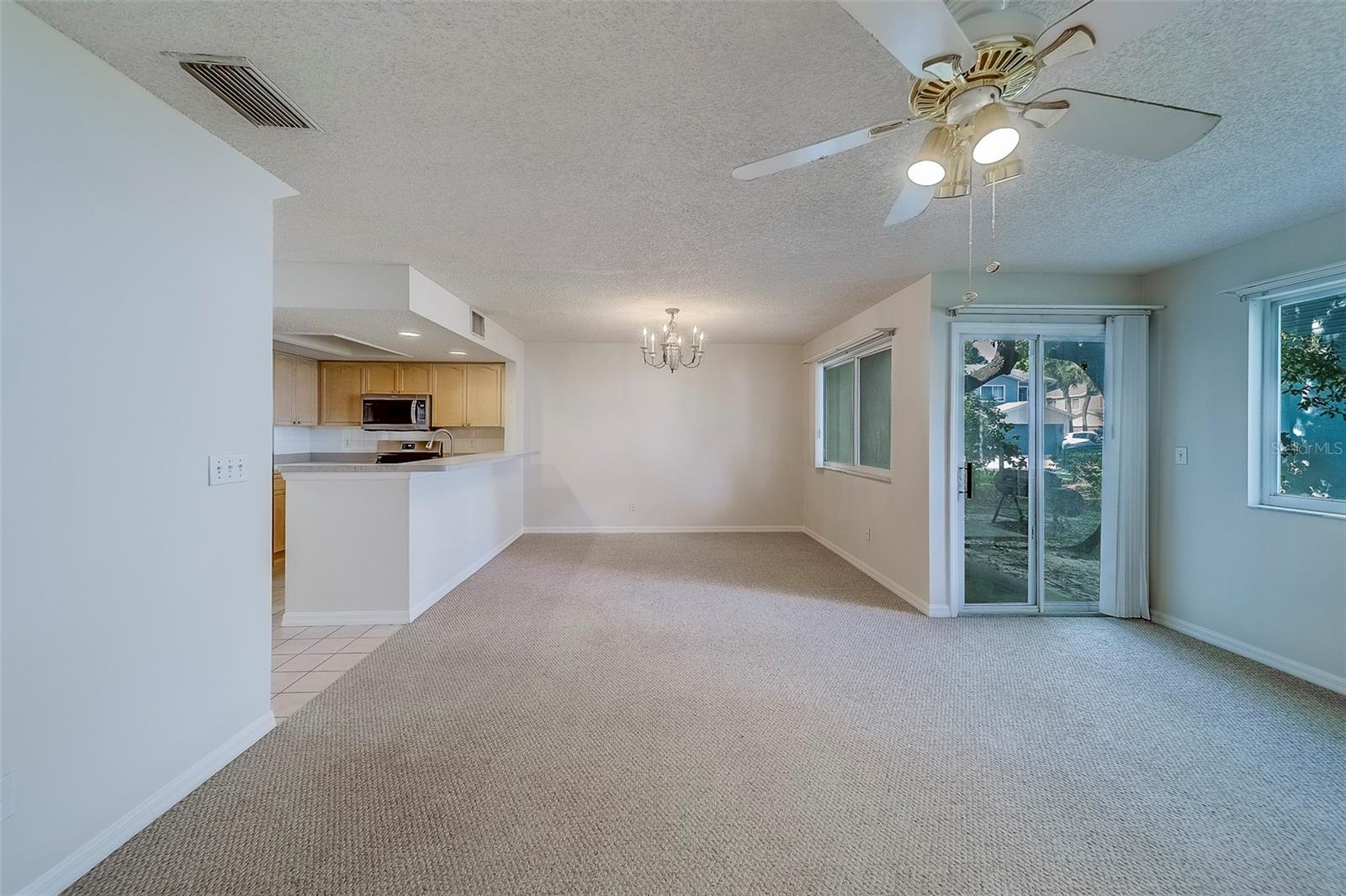 Living/Dining Room