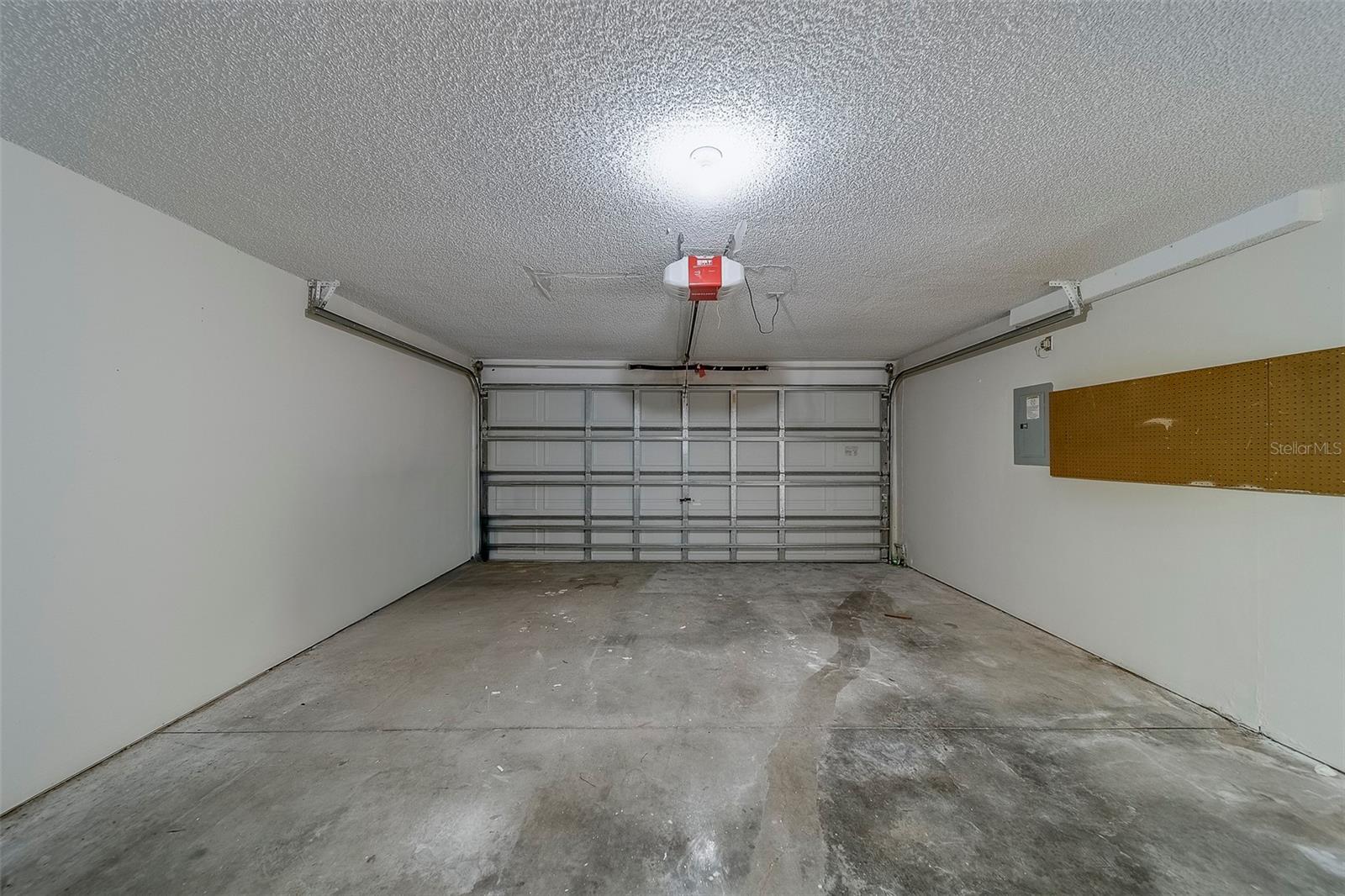 Spacious 2-car garage