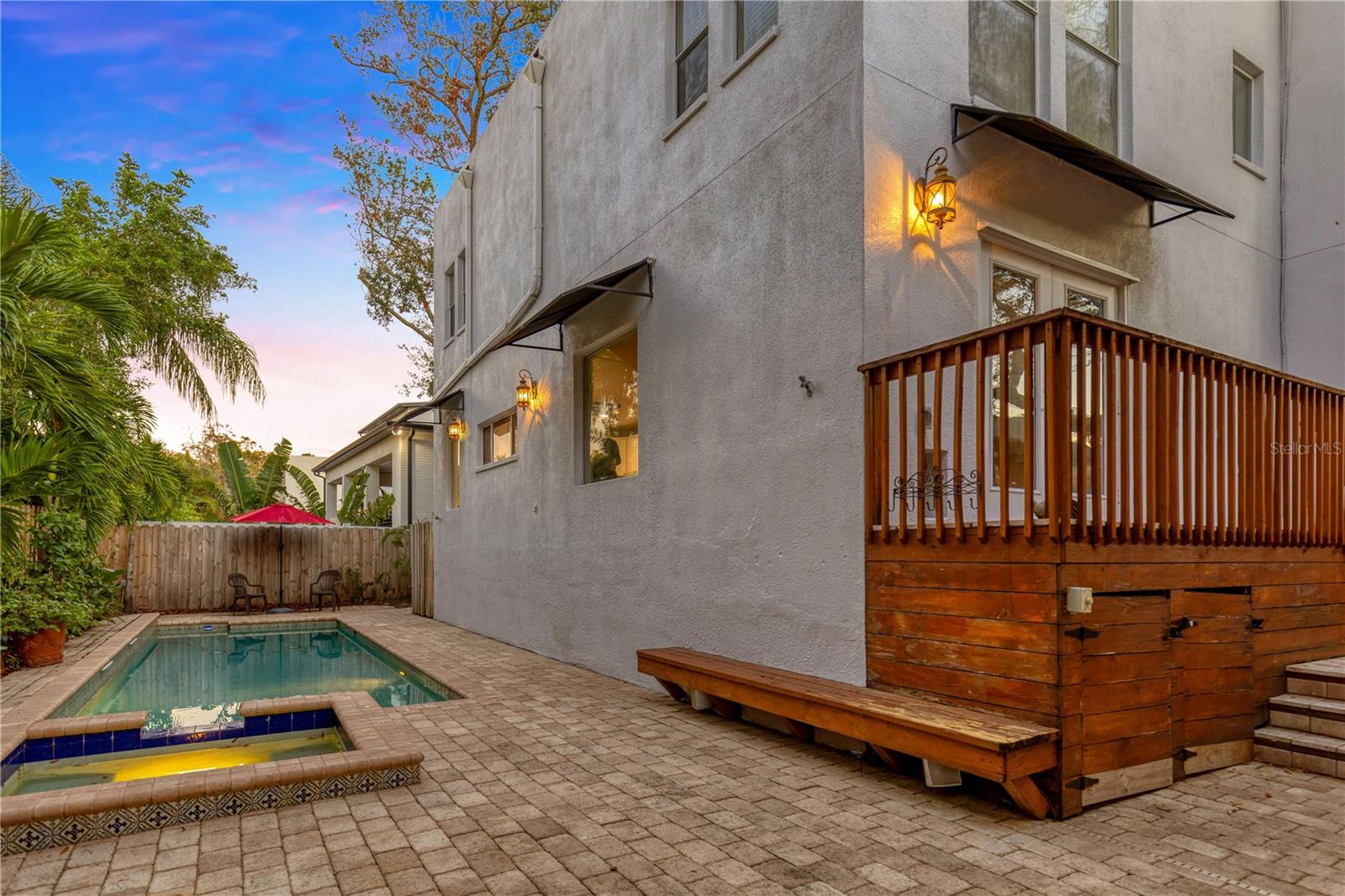 patio/pool