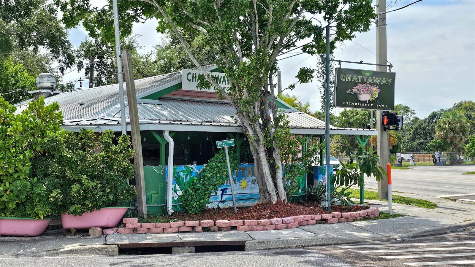 Chattaway's Famous Hideaway