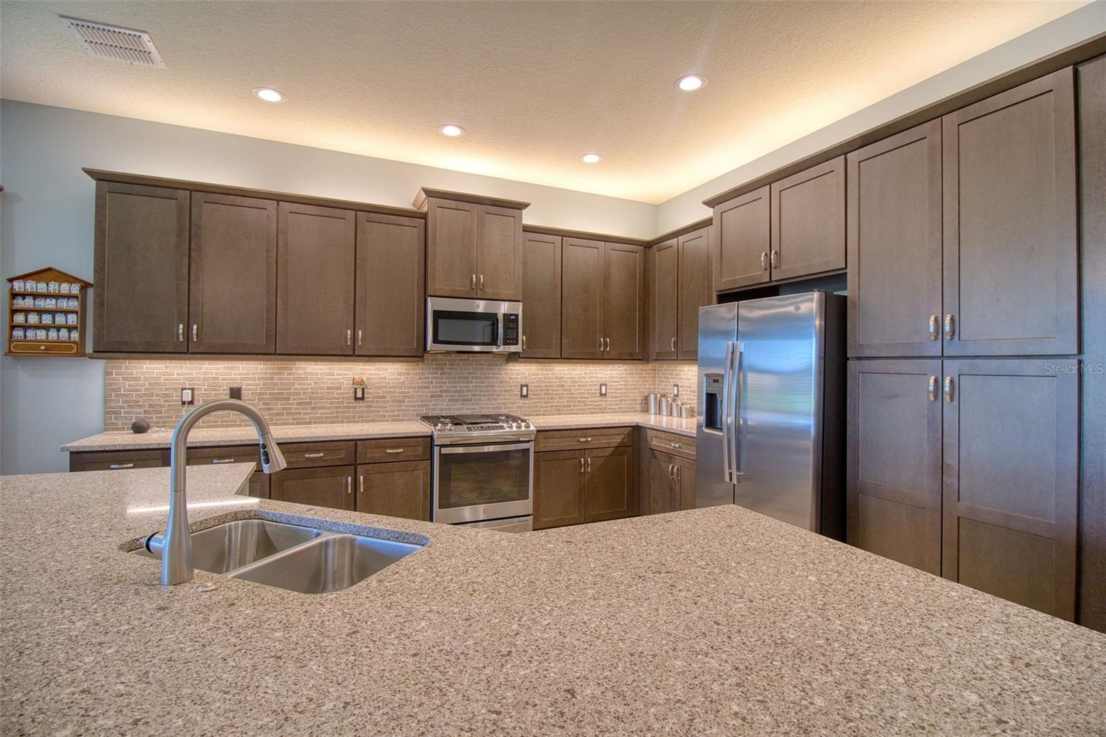 Premium Quartz Counters