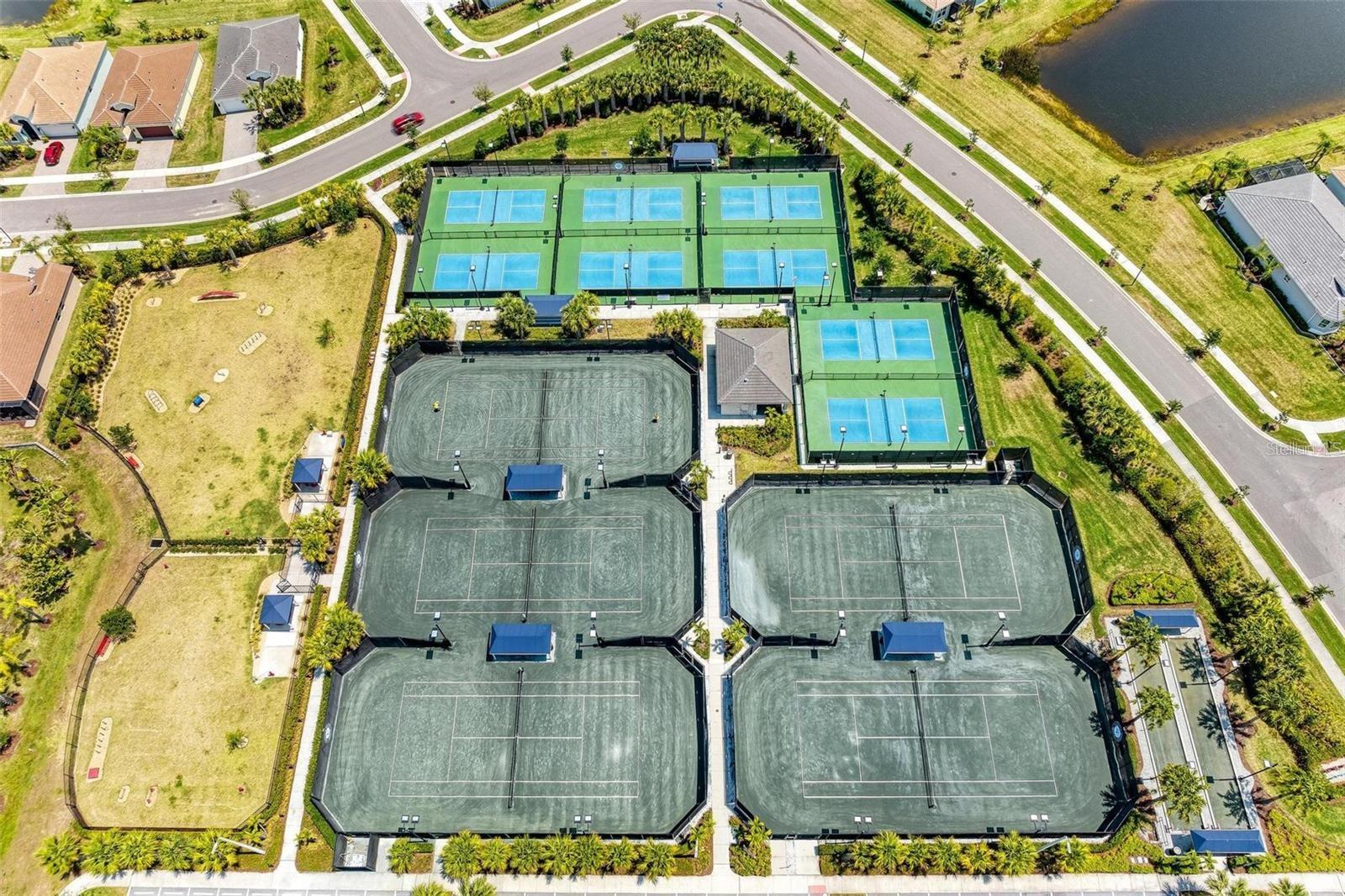 Tennis & Raquetball