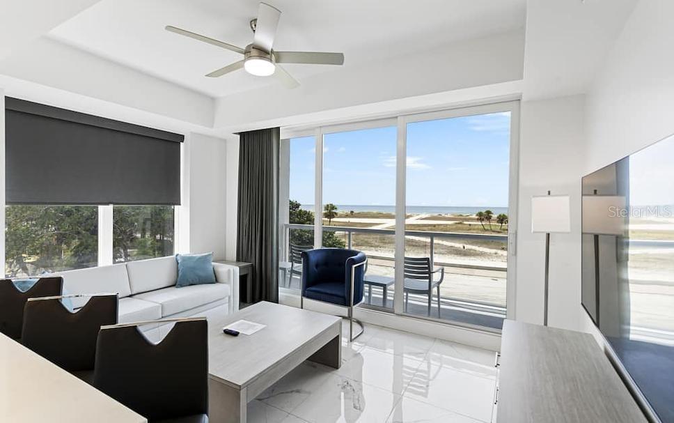 CORNER UNIT WITH WINDOW IN EVERYROOM. PLENTY OF NATURAL LIGHT.
