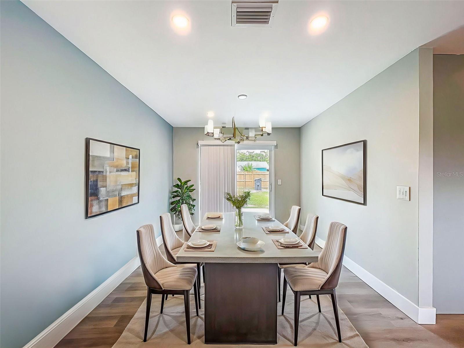 Dining Room **Digitally Staged**
