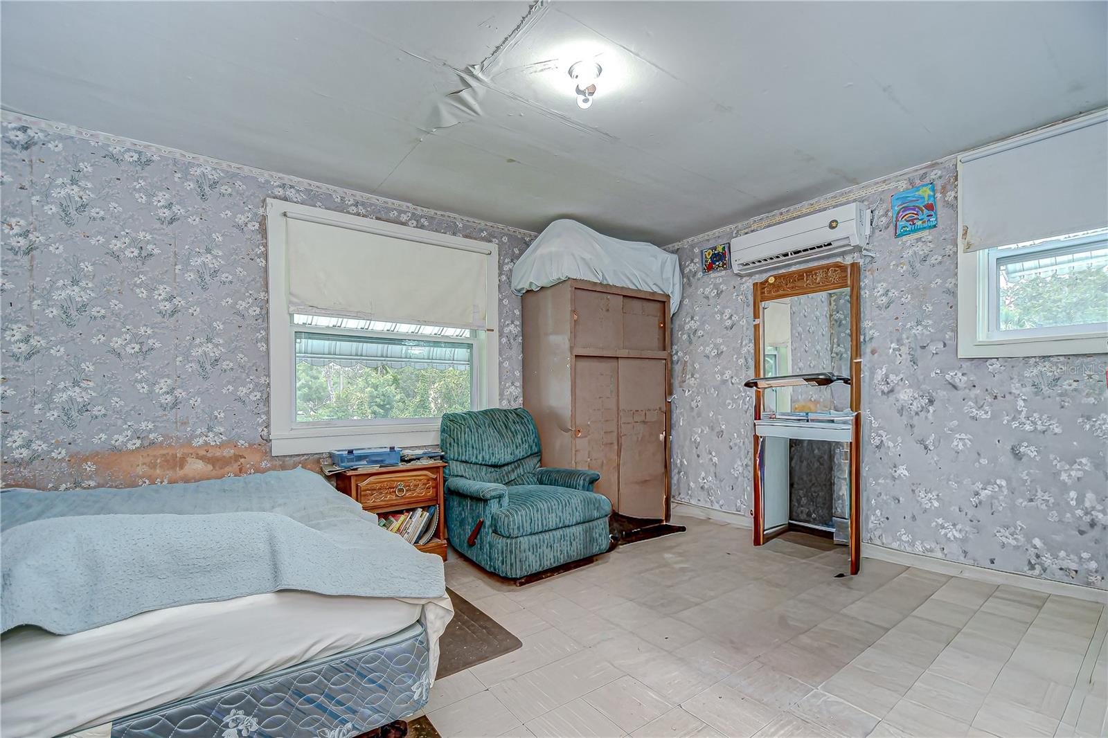 TB8416577