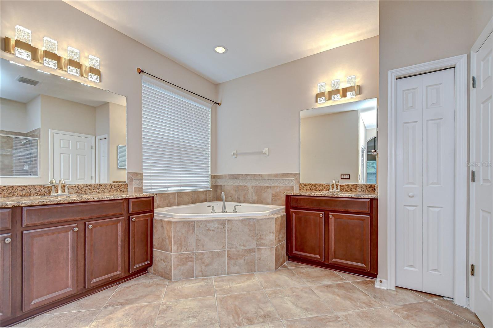 En-suite bathroom!