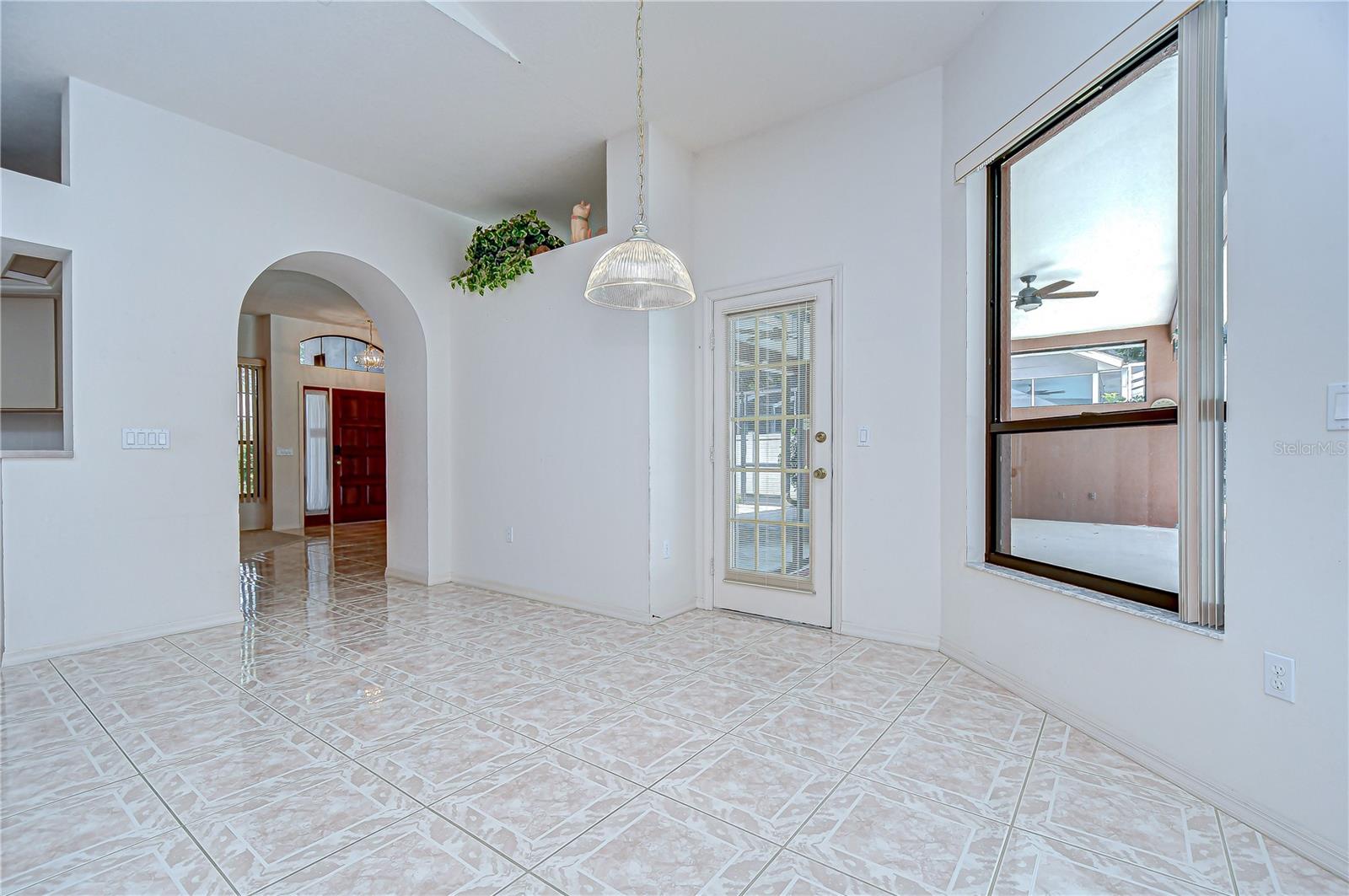 Bright breakfast nook!