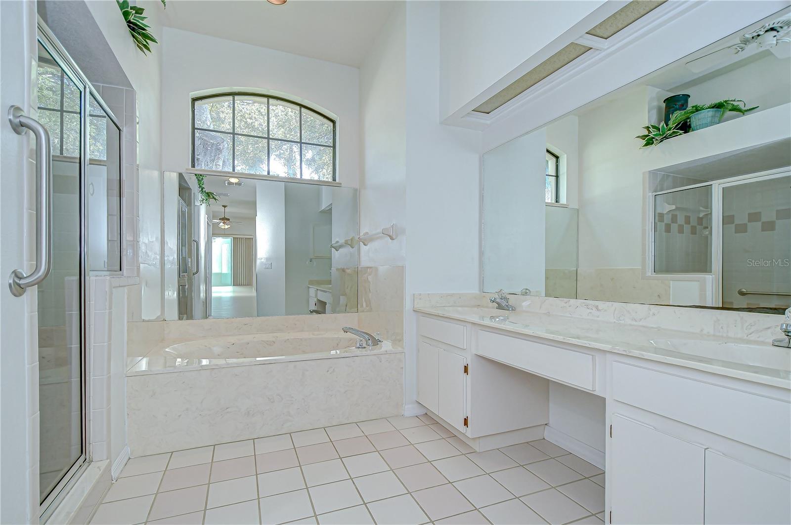 En-suite with dual sink vanity!