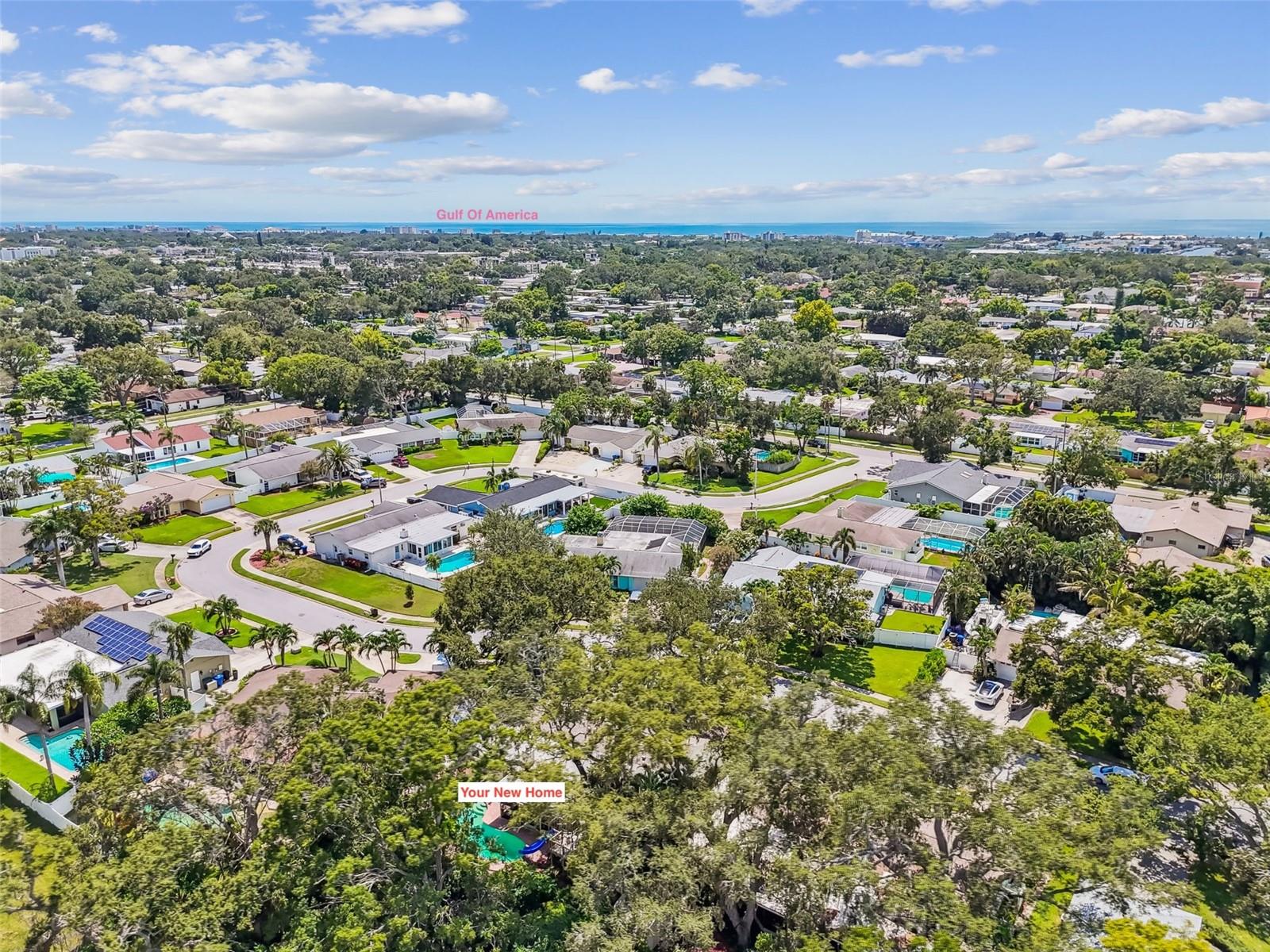 Close to award winning beaches offering dining shopping and entertaining shopping