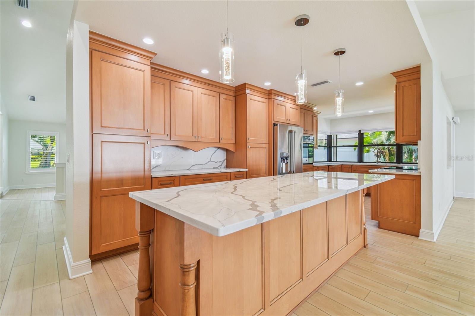 Kitchen w/Custom Cabinets, Quartz Countertops & New Stainless Steel Appliances