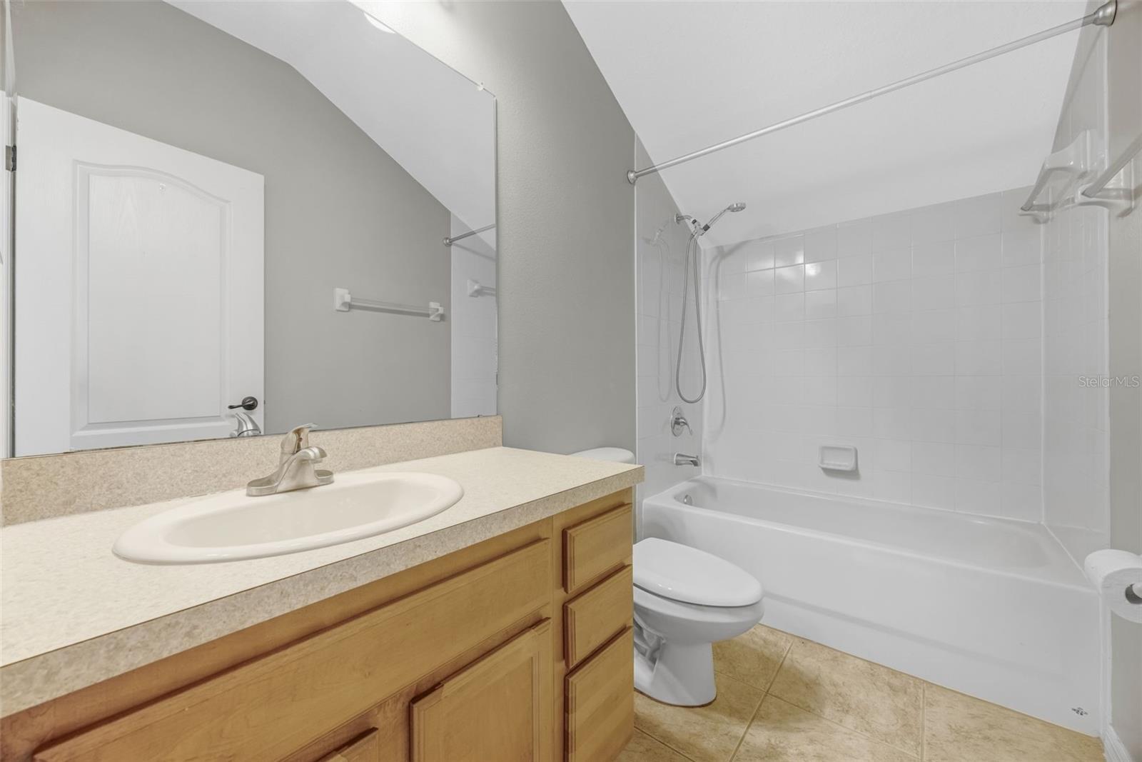 upstairs bath 1