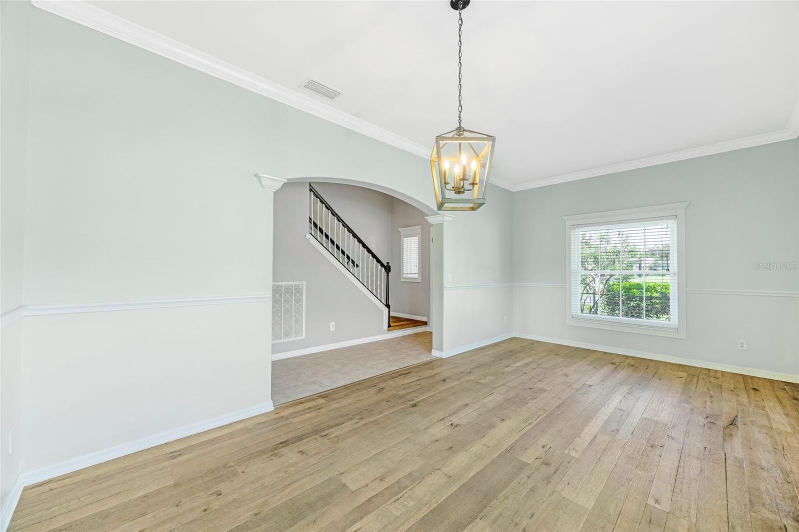 front room/dining room