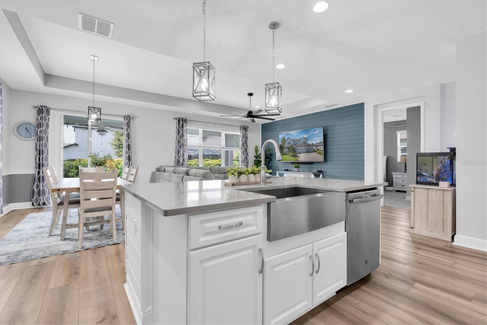 OPEN CONCEPT