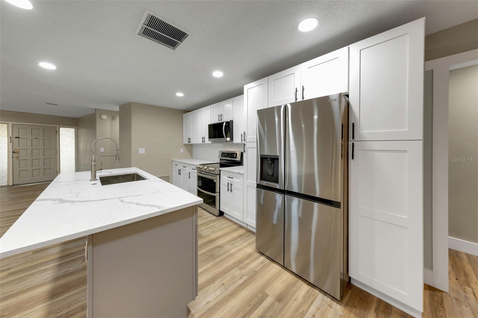 Kitchen - Left View