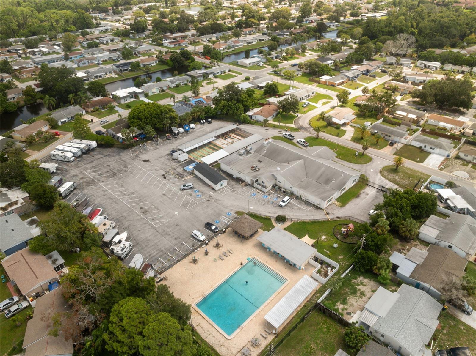 TB8416853