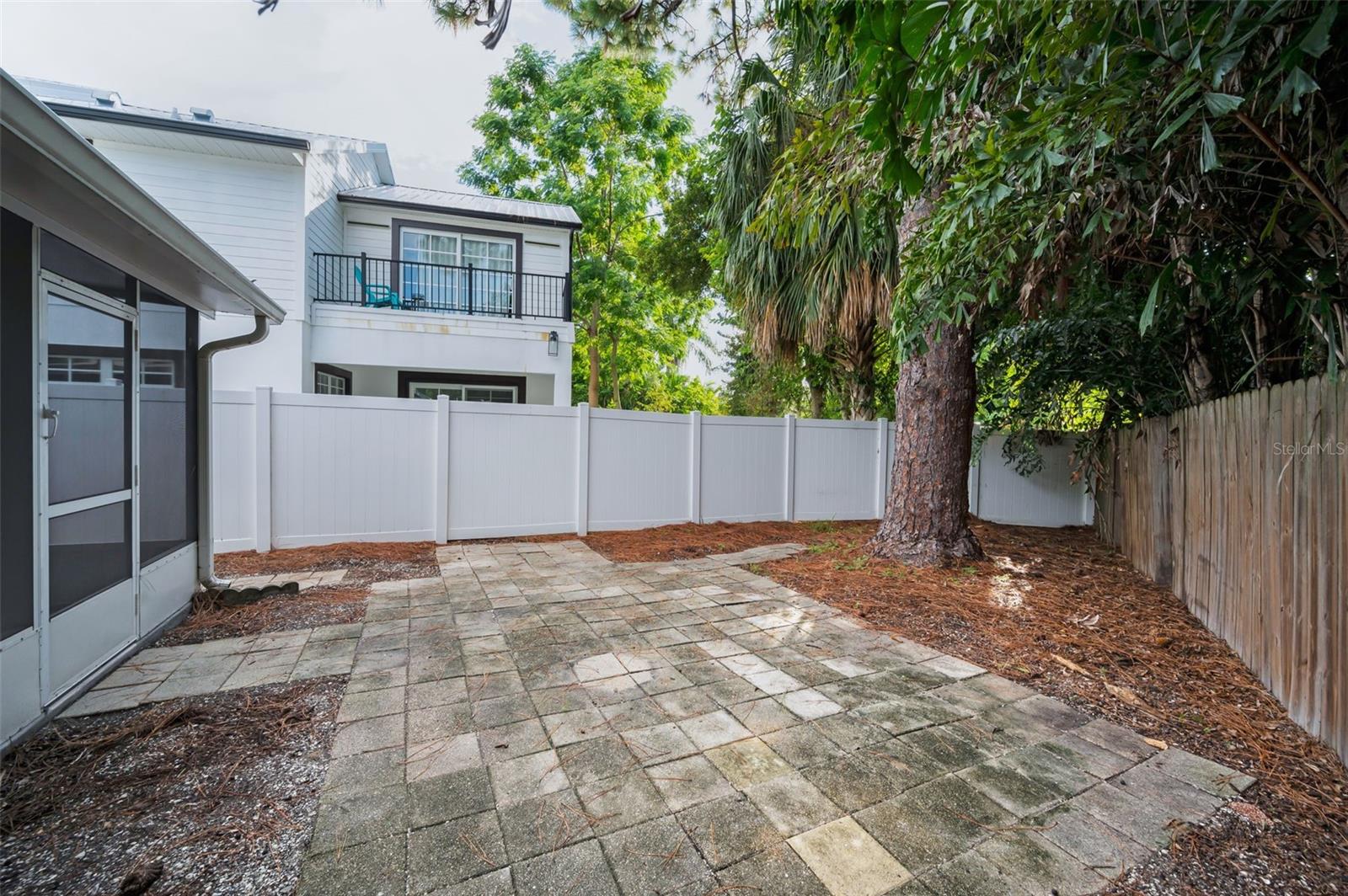Patio/Backyard