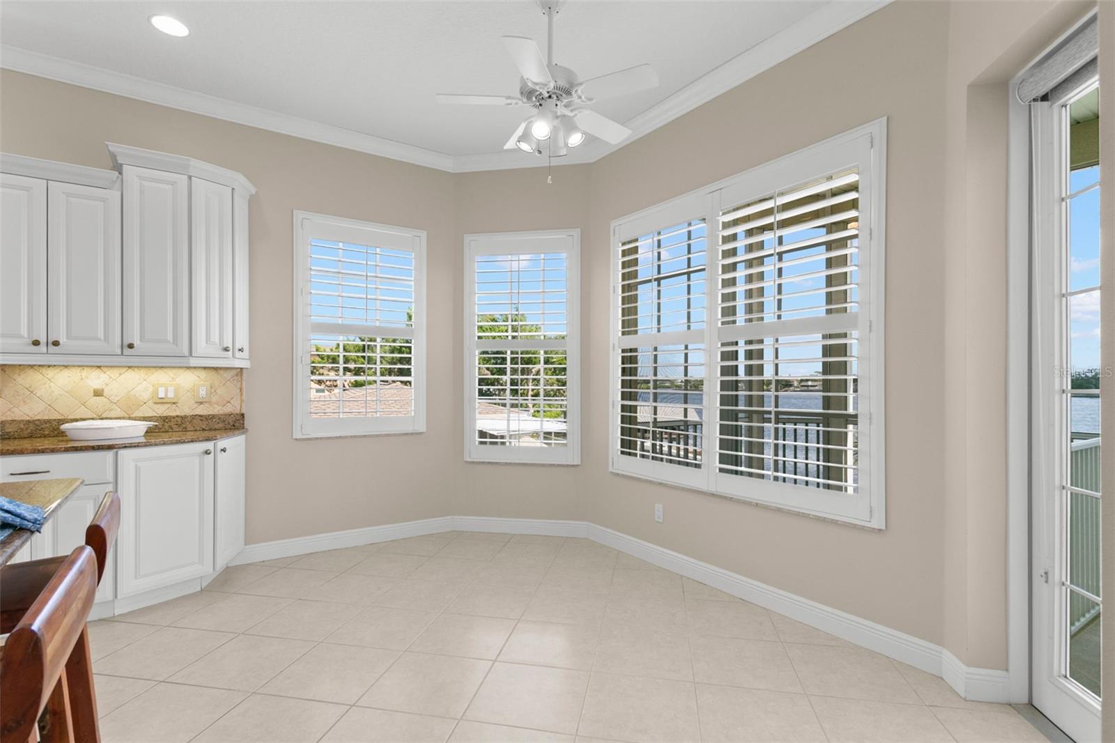 Breakfast nook