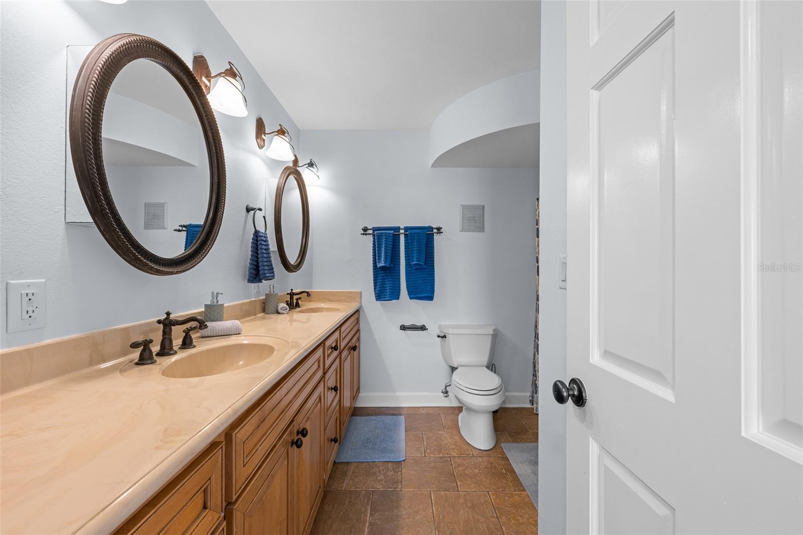 En Suite Bathroom