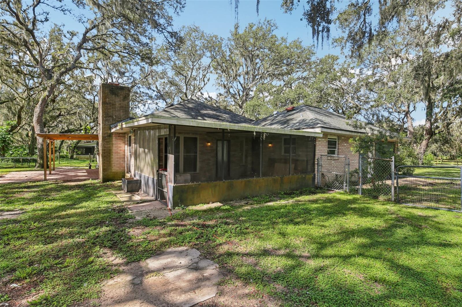 Side screened porch