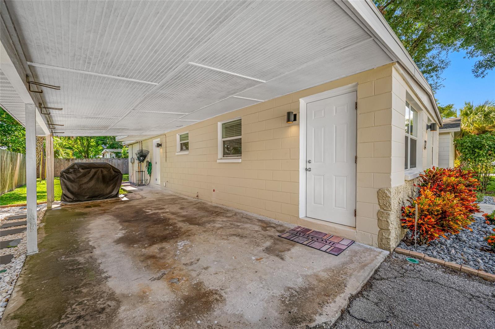 Carport