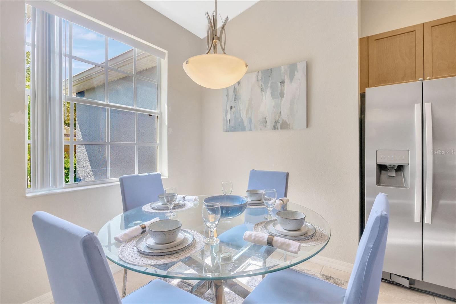 Eat-in Kitchen