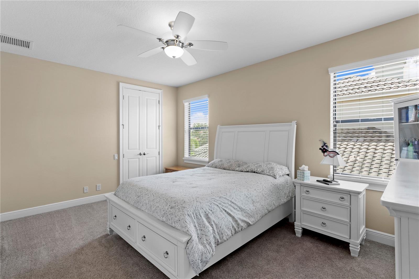 Bed 5 with ensuite bathroom
