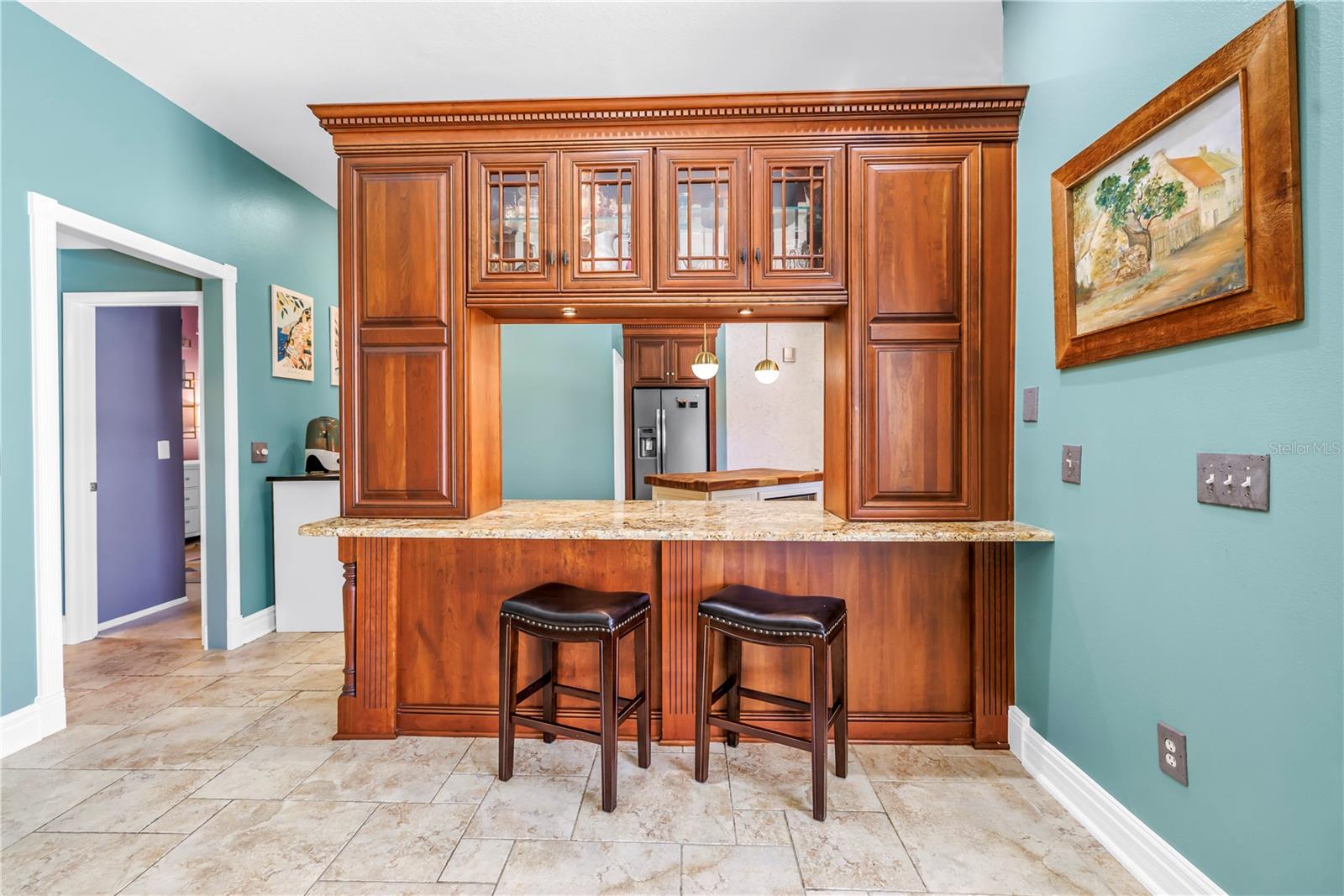 Breakfast bar