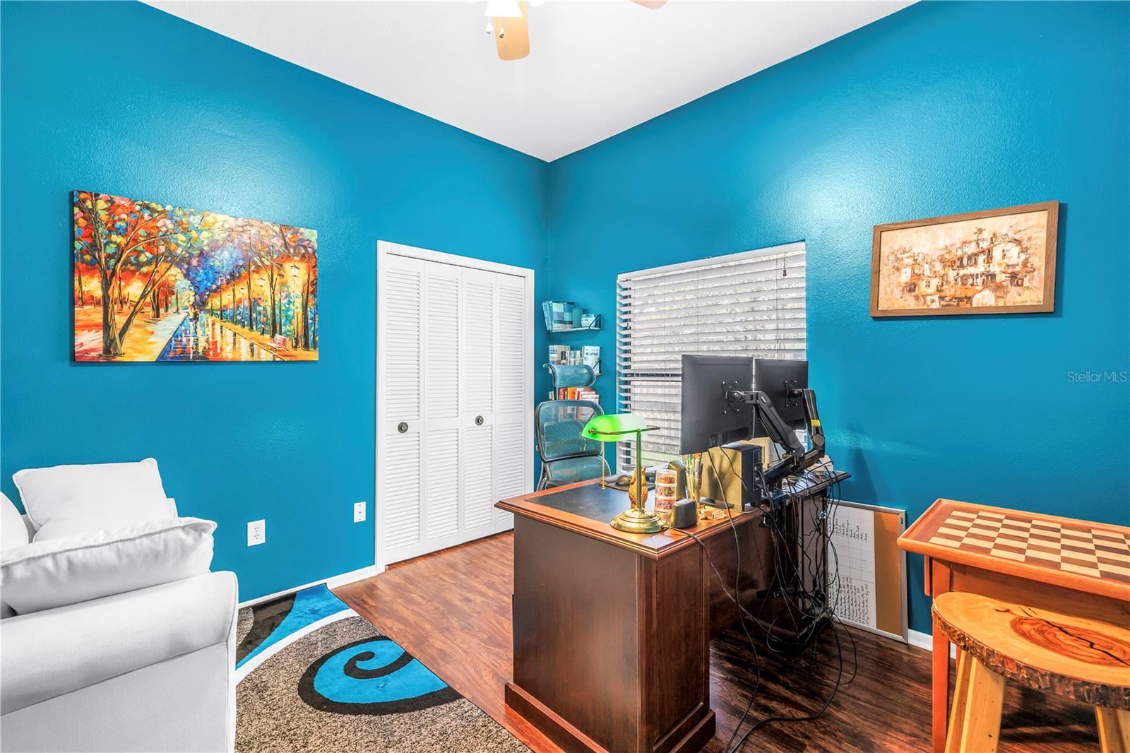 Guest bedroom 1