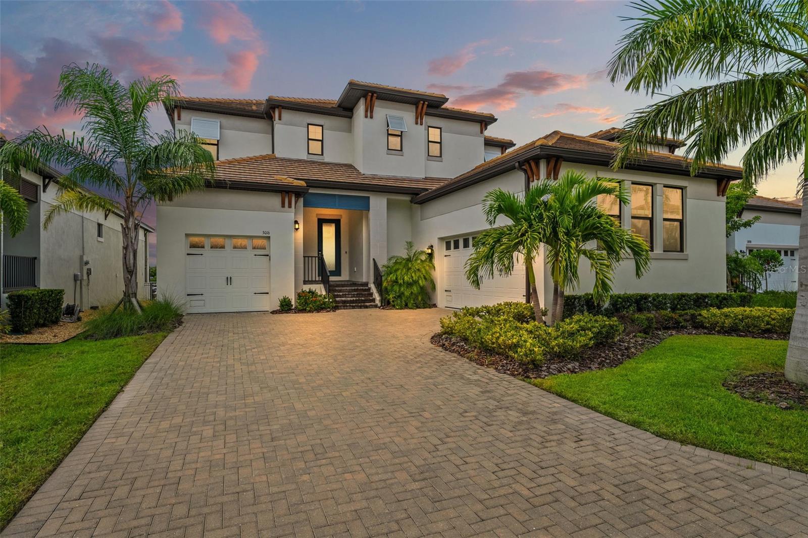 Front exterior twighlight