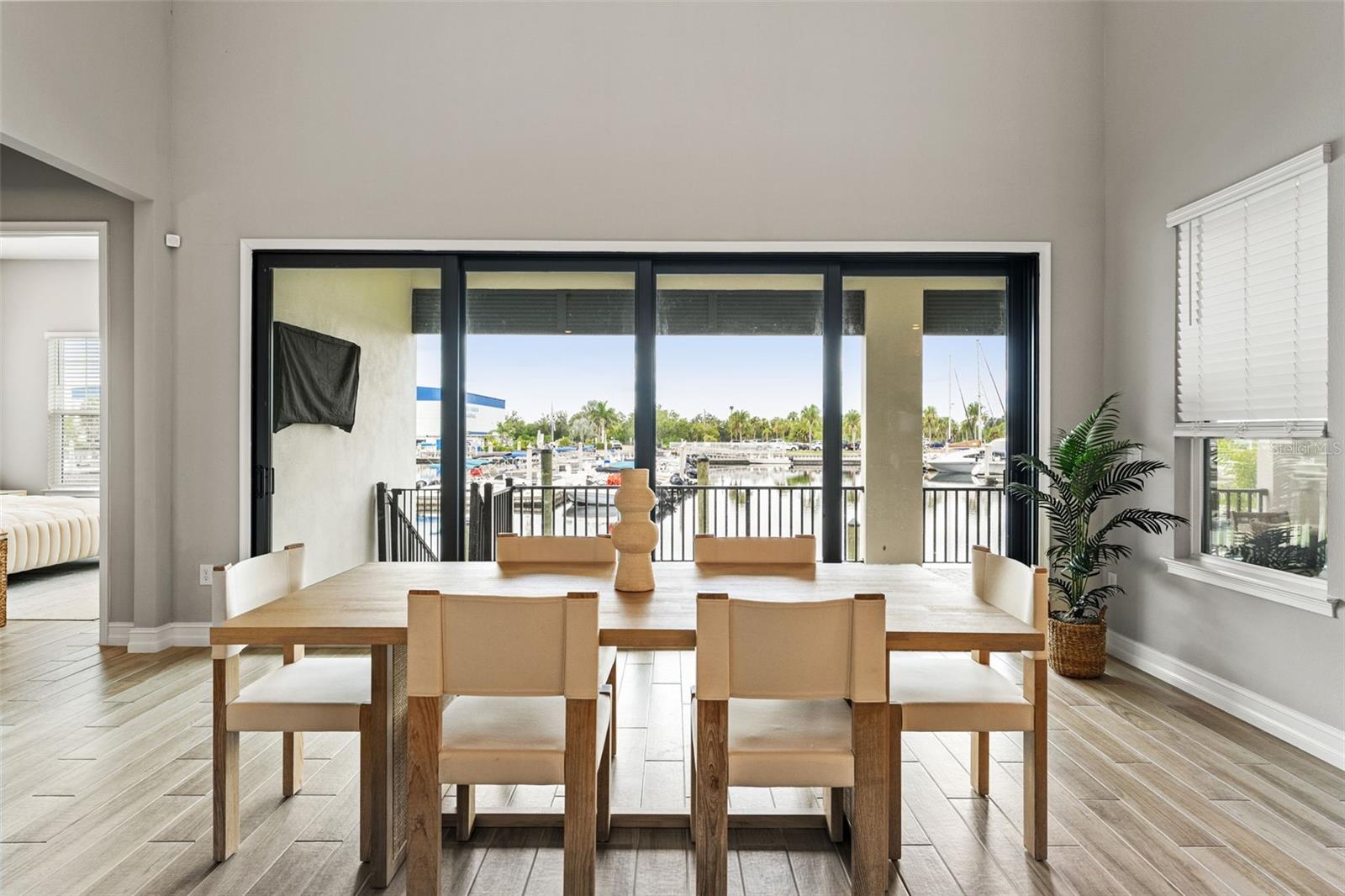 Dining/Marina view