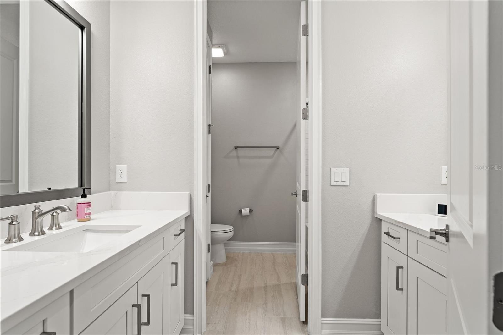 Upstairs full bath