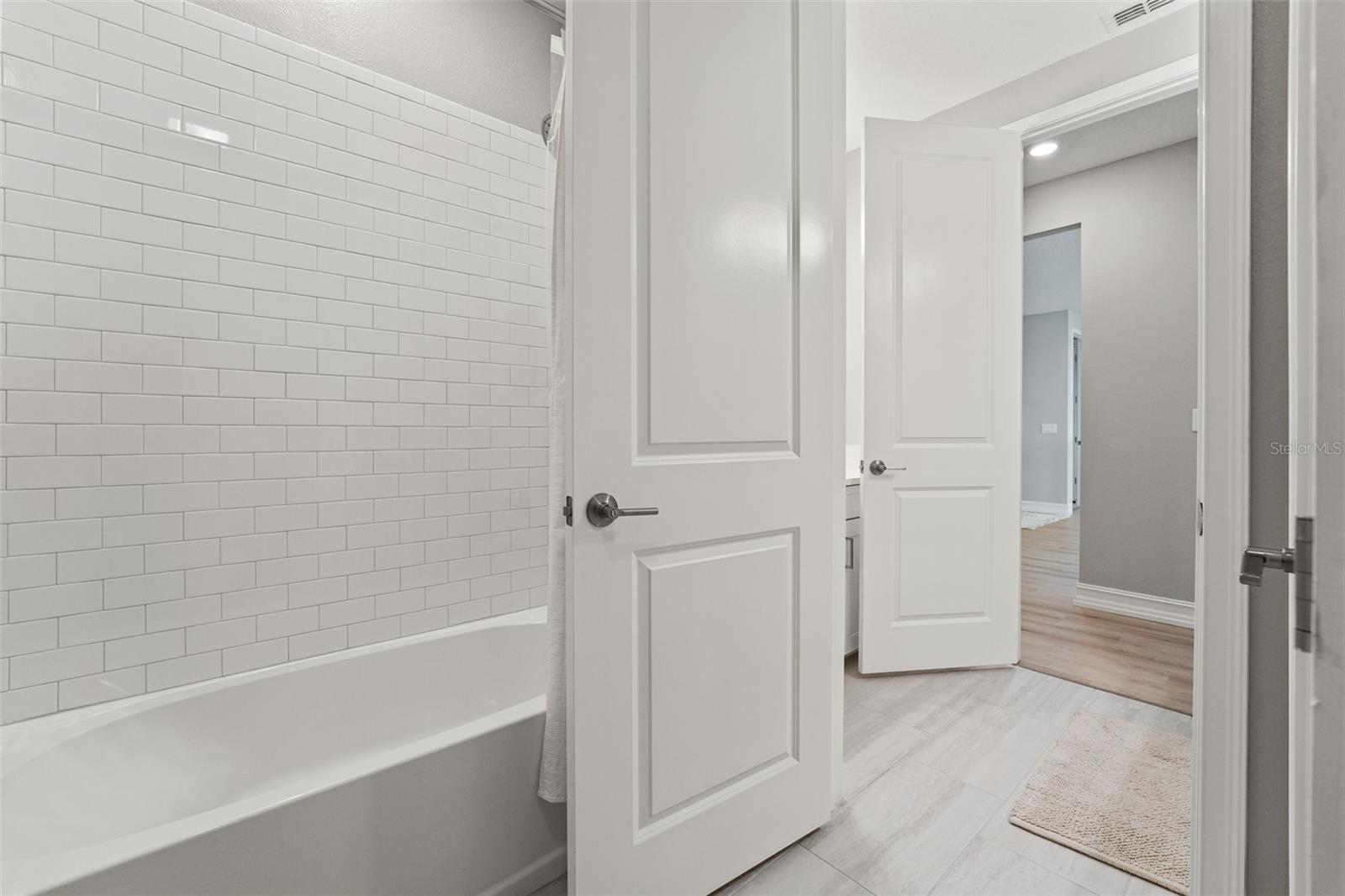Upstairs full bath