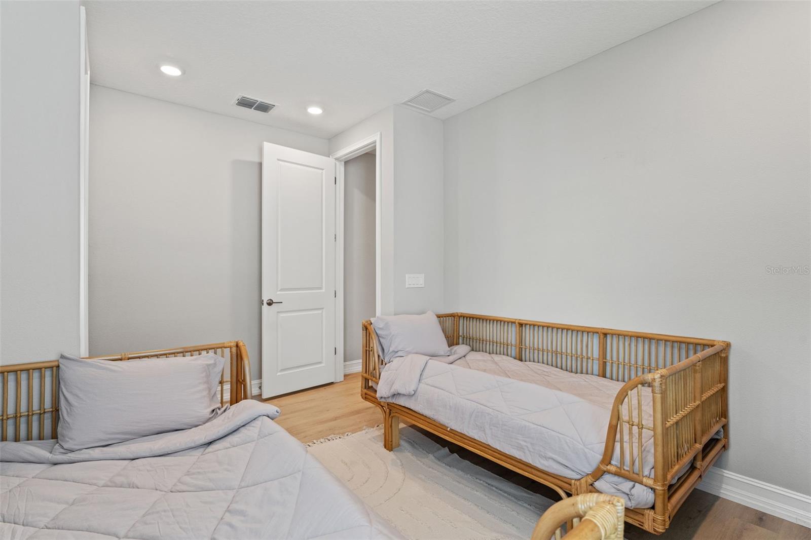 Upstairs bedroom 4