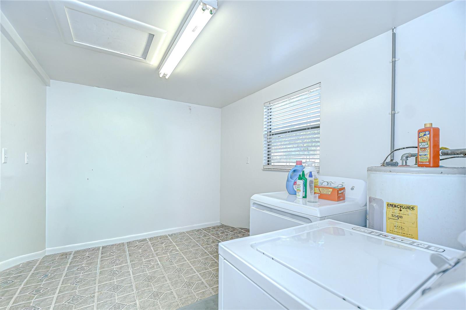 Laundry/Utility Area for Convenience!