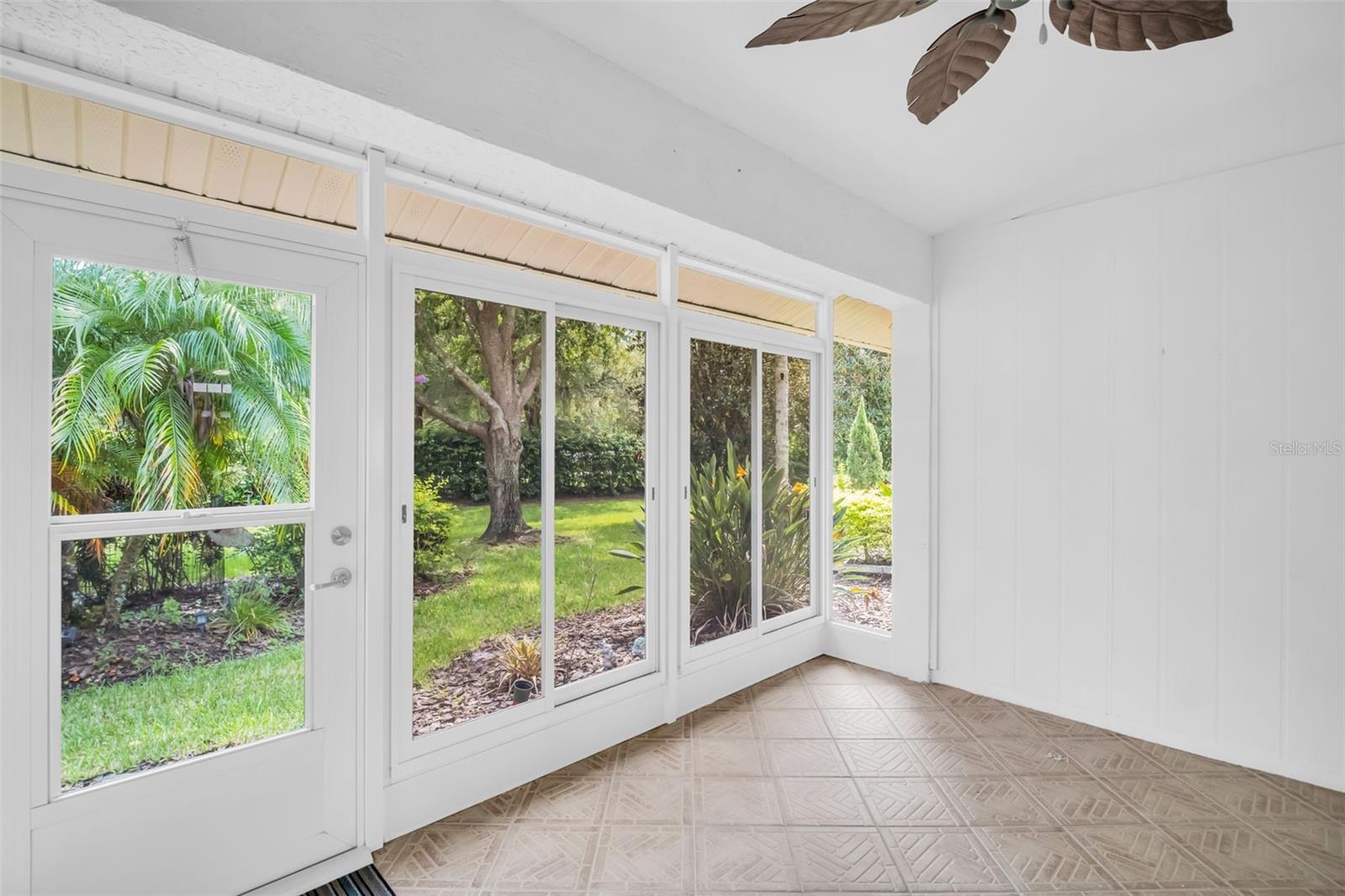 Lanai (Enclosed)