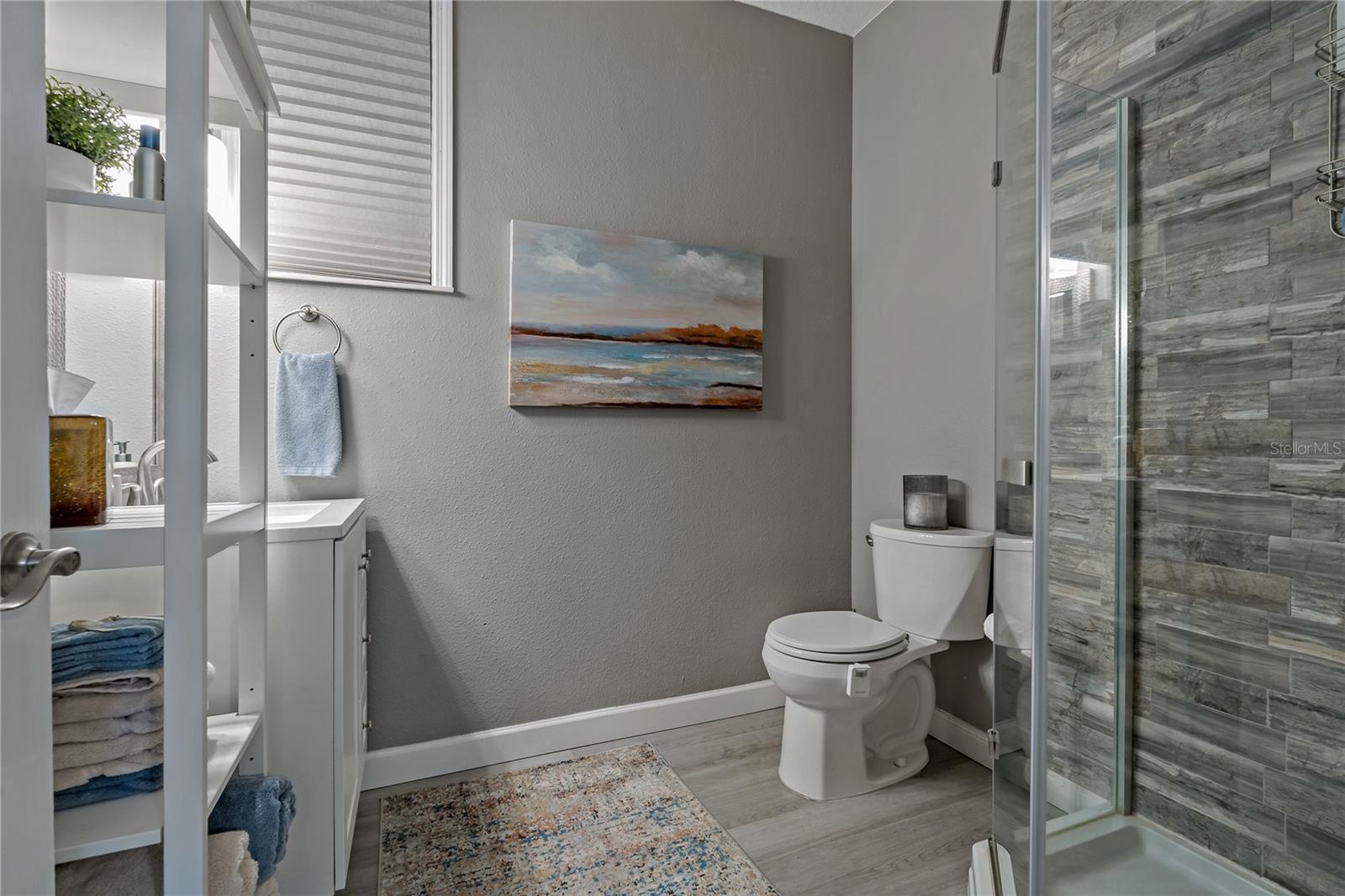 MOTHER IN LAW SUITE ~ FULL BATHROOM