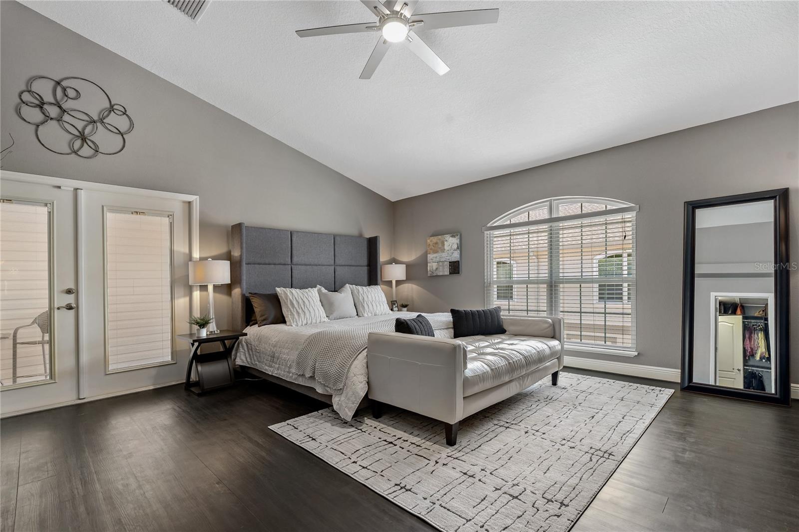 SPACIOUS PRIMARY SUITE