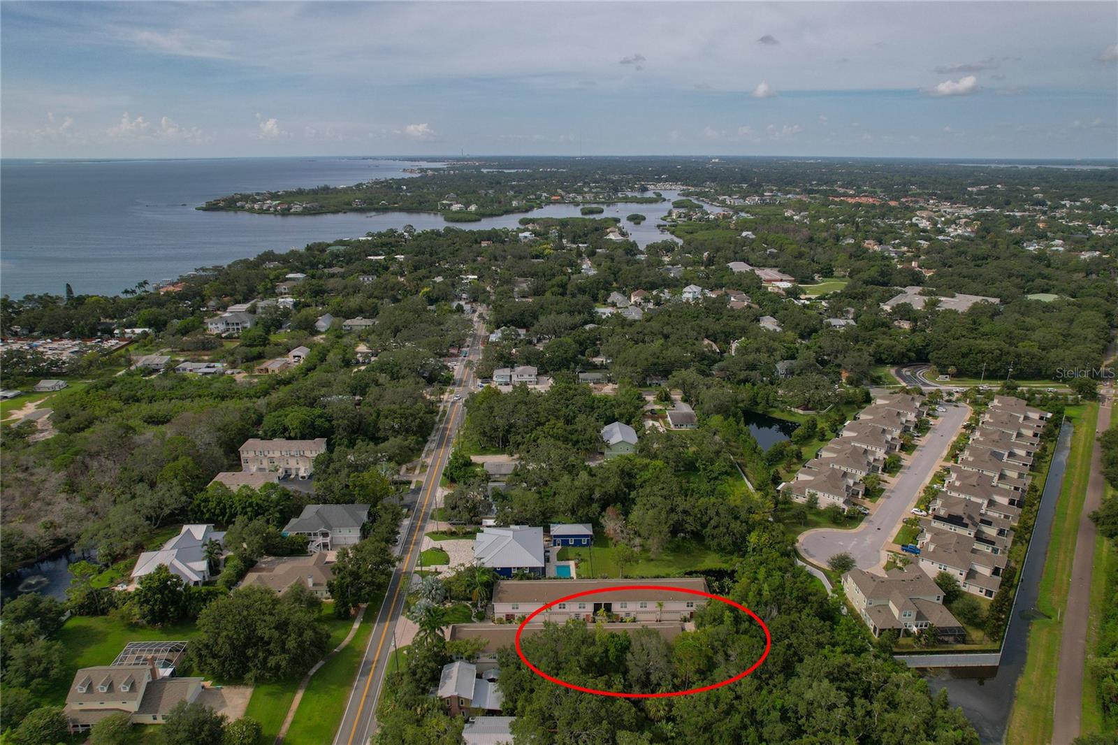 JUST BLOCKS FROM THE WATER AND DOWNTOWN OZONA!